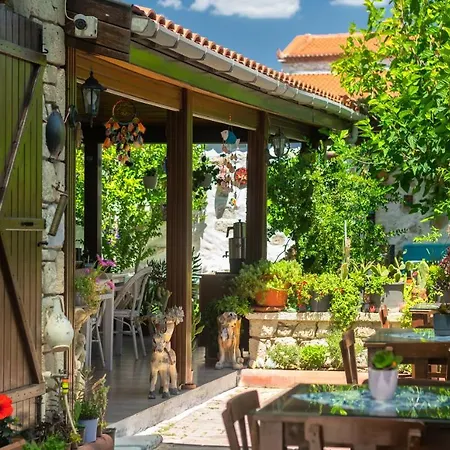 Flores Αλακάτι