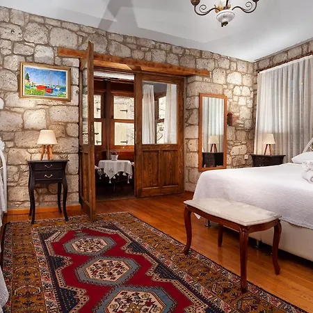 Ξενοδοχείο Flores 3*