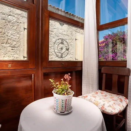 Flores Hotel Alaçatı