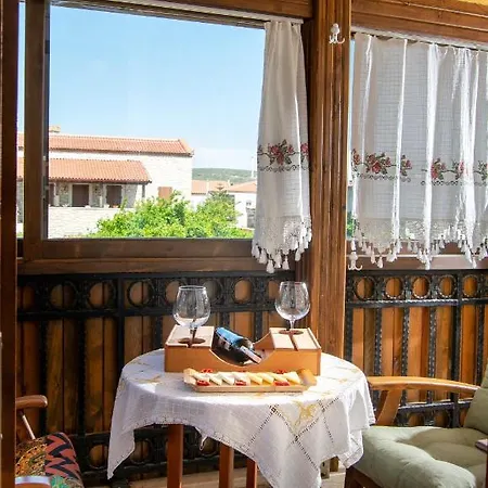 Flores Hotel