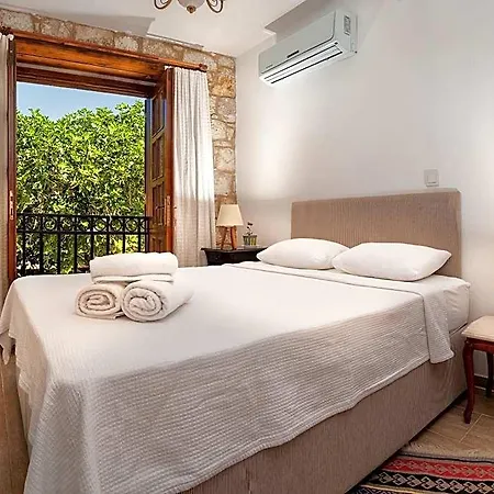 Flores Hotel Alaçatı