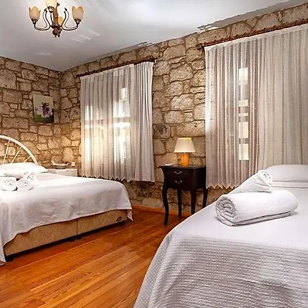 Flores Alaçatı