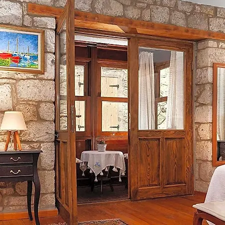 Hotel Flores 3*